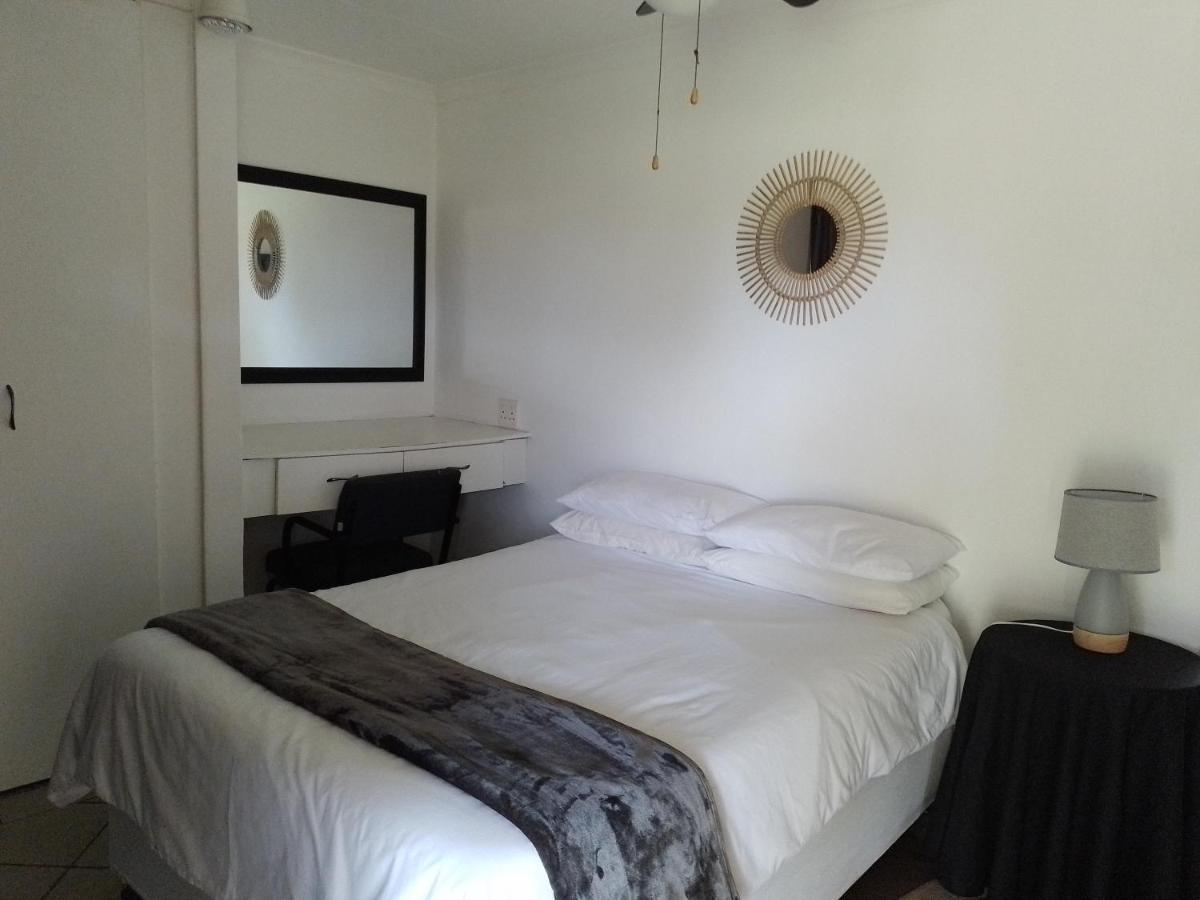 Anna Boeremeisie Guesthouse ベノニ エクステリア 写真