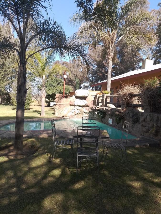 Anna Boeremeisie Guesthouse ベノニ エクステリア 写真