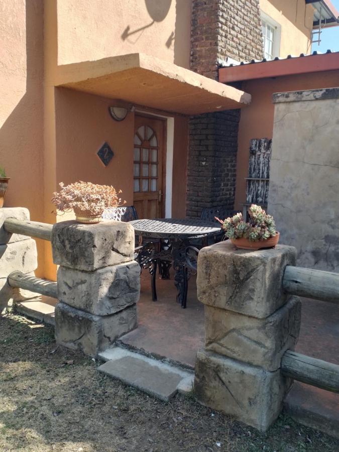 Anna Boeremeisie Guesthouse ベノニ エクステリア 写真
