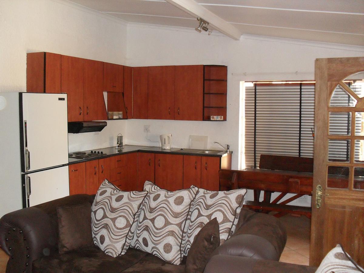 Anna Boeremeisie Guesthouse ベノニ エクステリア 写真