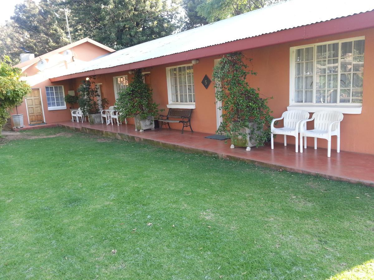 Anna Boeremeisie Guesthouse ベノニ エクステリア 写真