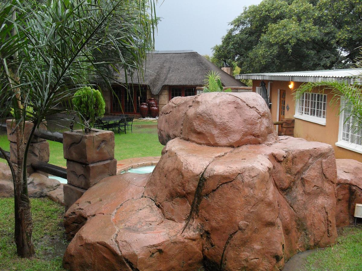 Anna Boeremeisie Guesthouse ベノニ エクステリア 写真